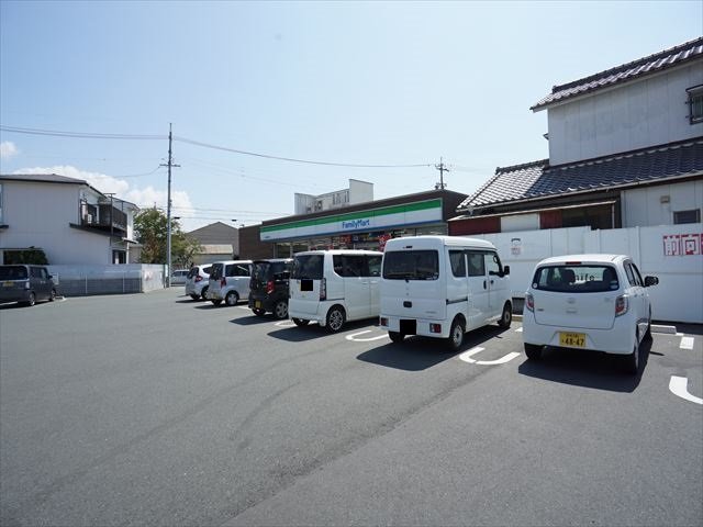 コンビニ　ファミリーマート　浜松将監店（コンビニ）まで200m
