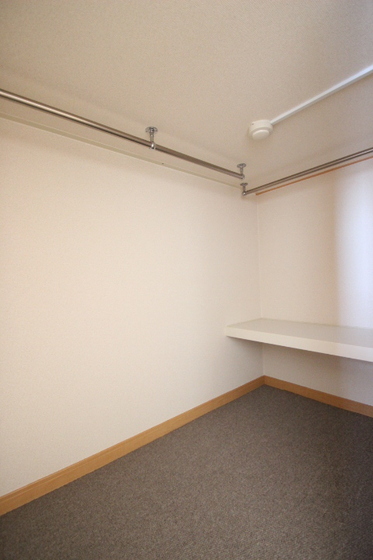 収納　※別部屋の写真です