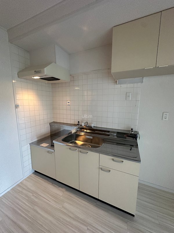 キッチン　※別の部屋の写真です。ご参考までに。