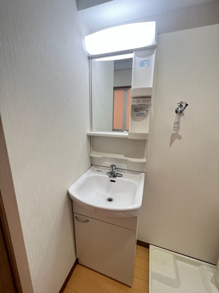 洗面設備　※代表タイプの写真のため実際と異なる場合がございます