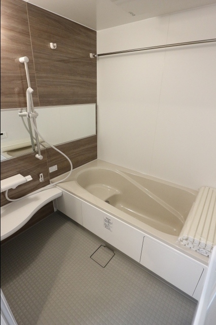 バス・シャワールーム　バスルーム