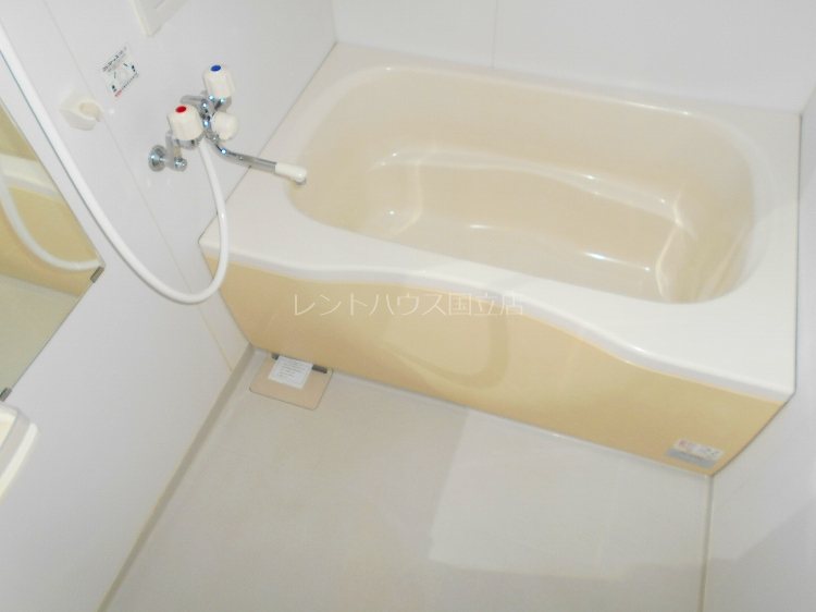 バス・シャワールーム　同物件別部屋参考写真です