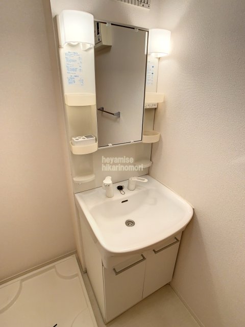 洗面設備　※別号室です