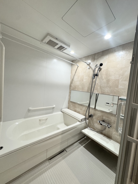 バス・シャワールーム