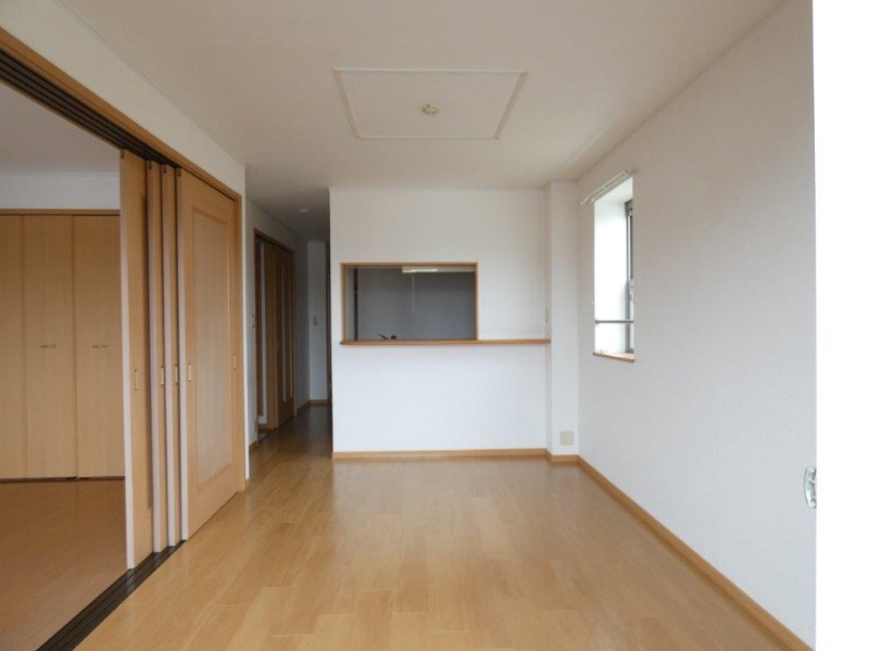 居室・リビング　図面と現状に相違がある場合には現状を優先