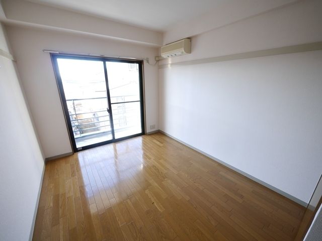 居室・リビング　★お部屋探しは株式会社タウンハウジング東京まで★