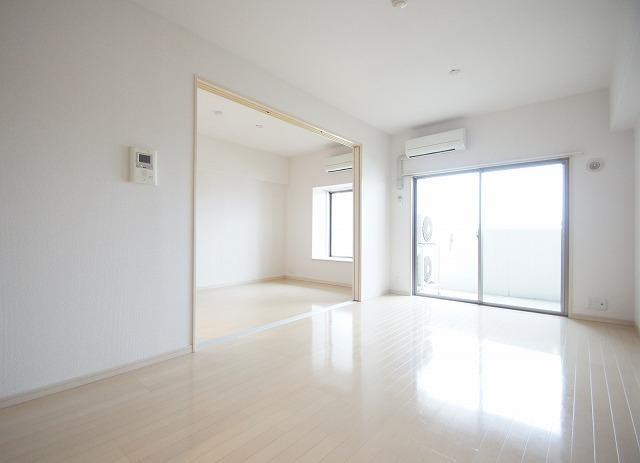 居室・リビング　別号室イメージ