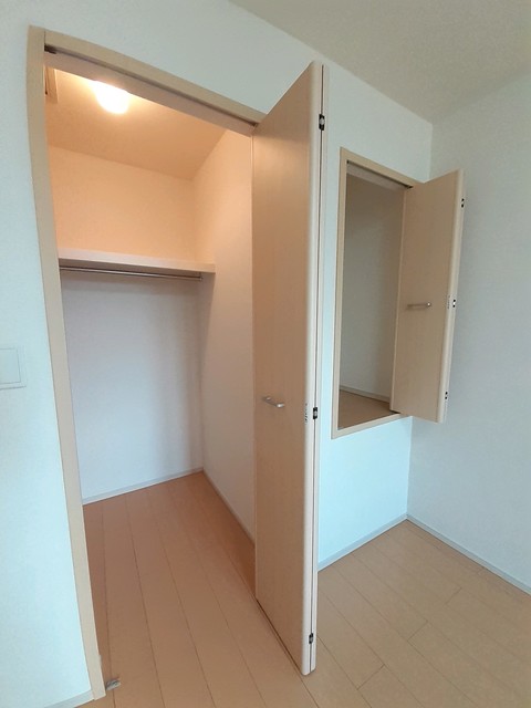 収納　たっぷり収納ウォークインクローゼット