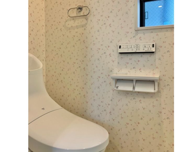 トイレ　清潔感のあるトイレです