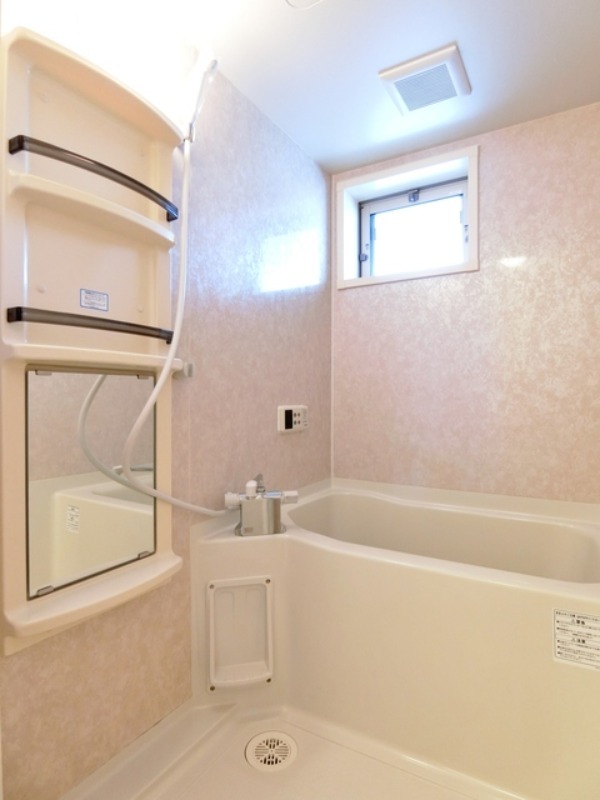 バス・シャワールーム　図面と現状に相違がある場合には現状を優先