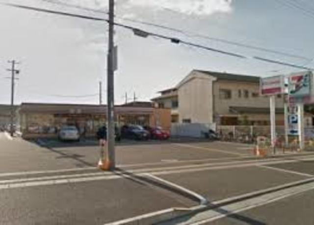コンビニ　セブンイレブン和泉府中町2丁目店（コンビニ）まで703m