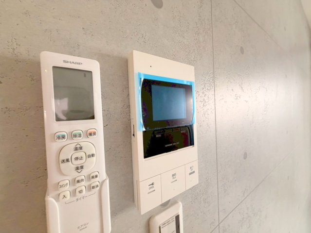 セキュリティ　TVモニターホンで来客が誰か確認してから開けて下さいね