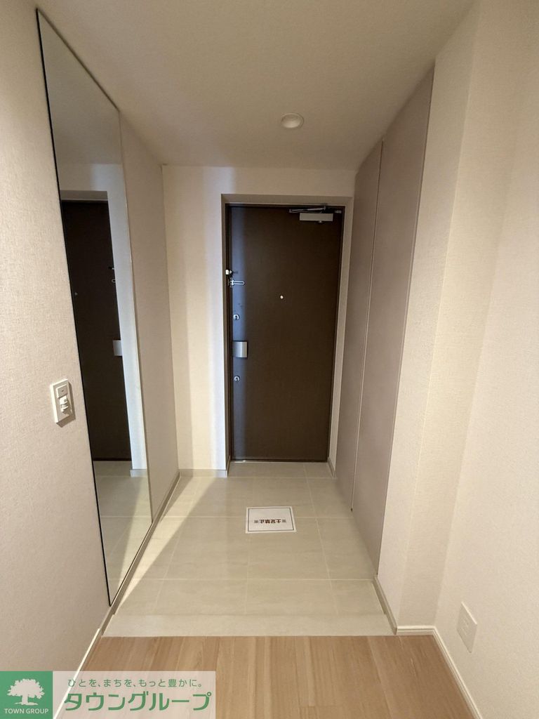 玄関　キッチン