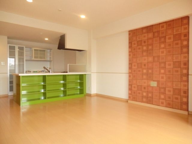 居室・リビング　南向き・床暖房完備の大型ＬＤＫ16.5帖