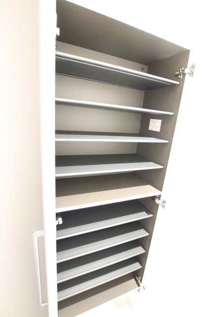 玄関　シューズボックスです♪