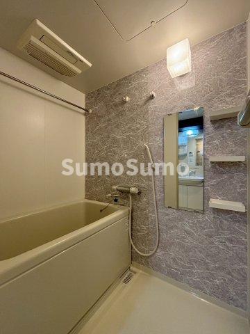 バス・シャワールーム　ゆったり過ごせるお風呂です