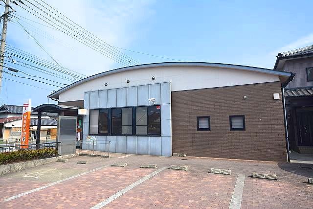 郵便局　小波瀬郵便局（郵便局）まで600m