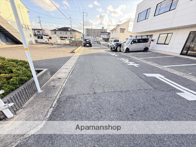 その他　前面道路（その他）まで0m