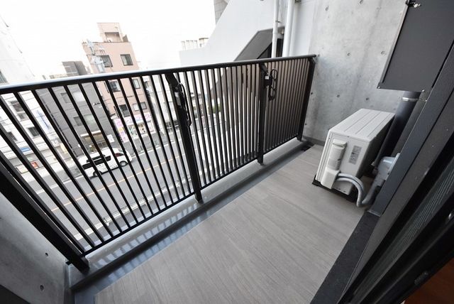 バルコニー　バルコニー