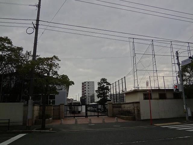 高校・高専　北九州市立高校（高校・高専）まで380m