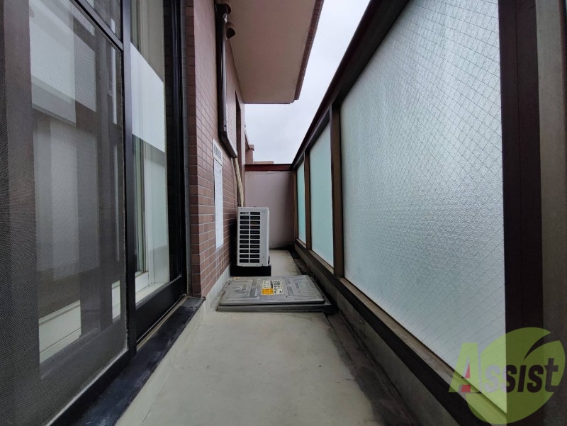 バルコニー　バルコニーです。天気の良い日には外干しができます！