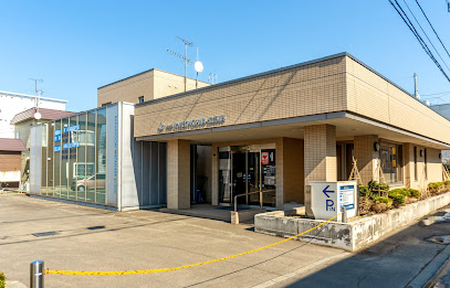 病院　栄通わたなべ内科・皮ふ科(医療法人社団)栄仁会（病院）まで271m