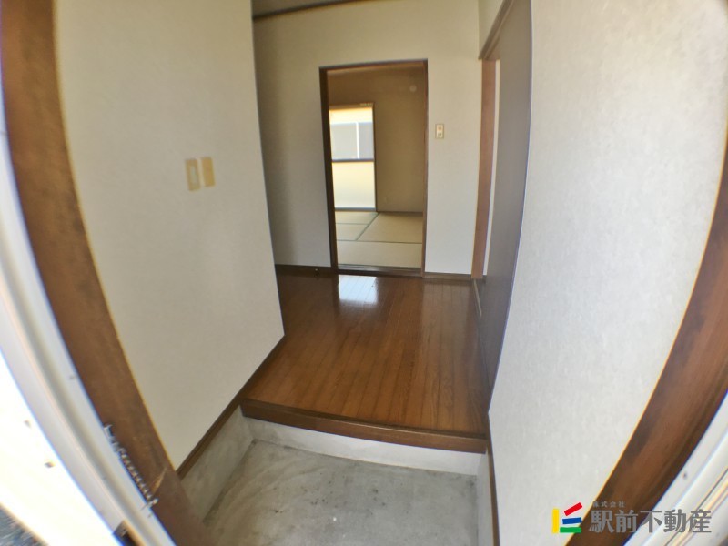 玄関　室内イメージ