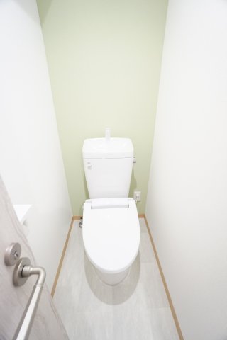 トイレ　※同タイプの写真です。