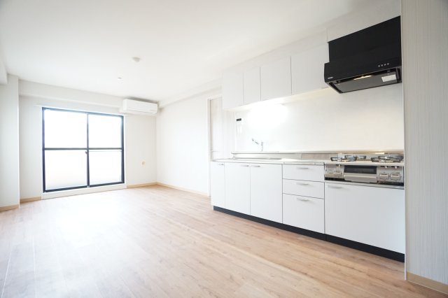 居室・リビング　※同タイプの写真です。