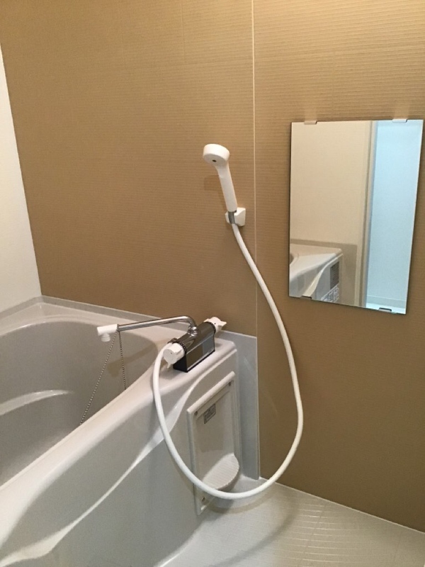 バス・シャワールーム　浴室乾燥機付きで便利！