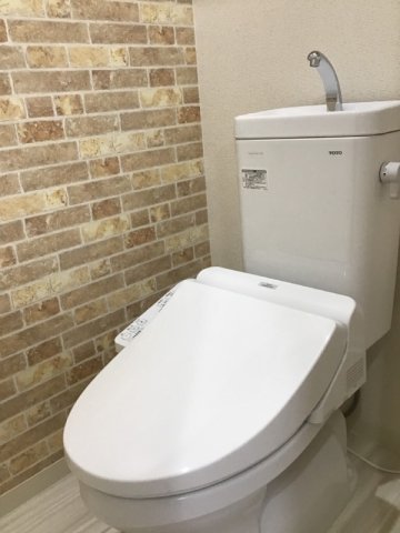 トイレ　ウォシュレット付きのトイレです♪
