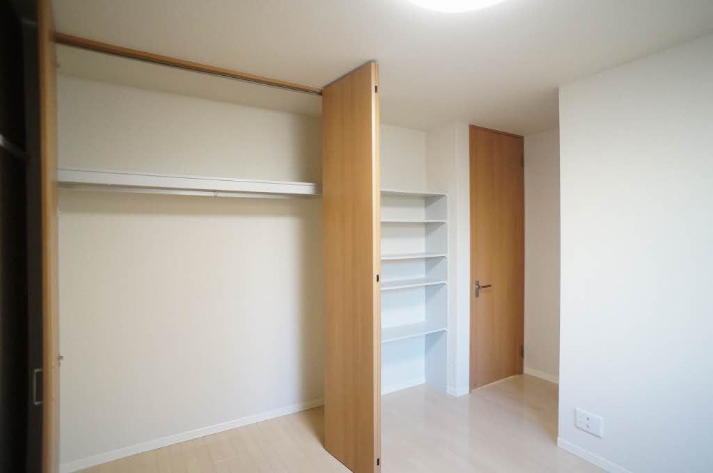 収納　クローゼット
