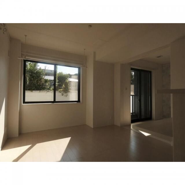 居室・リビング　ゆったりとした居間です