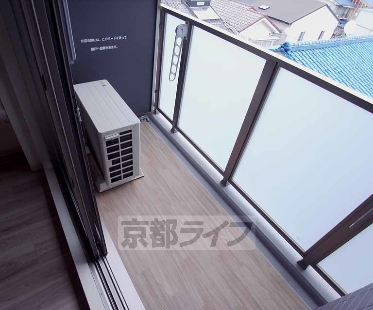 バルコニー　広めのバルコニーですね