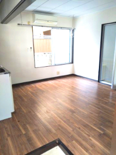 居室・リビング　※写真は別室です