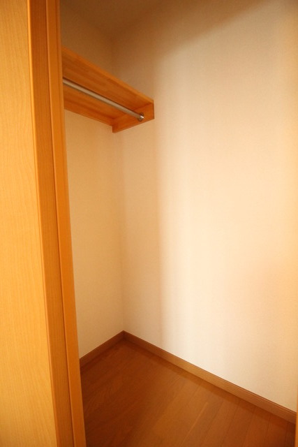 収納　ウォークインクローゼット付き