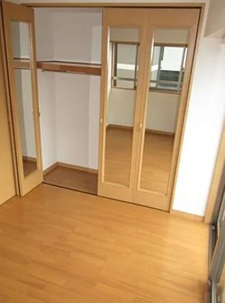 居室・リビング　ゆったり過ごせる居間です