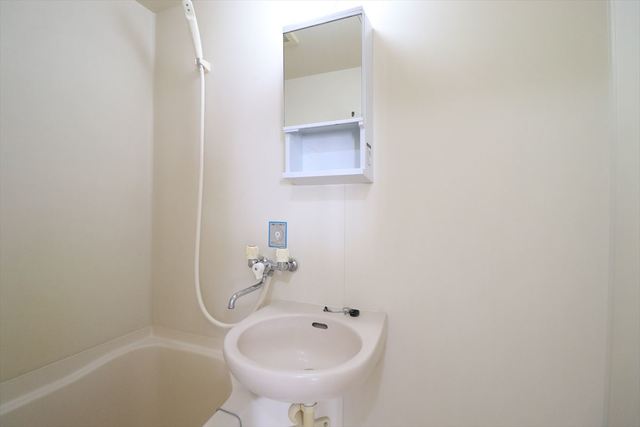 洗面設備　２０６号室