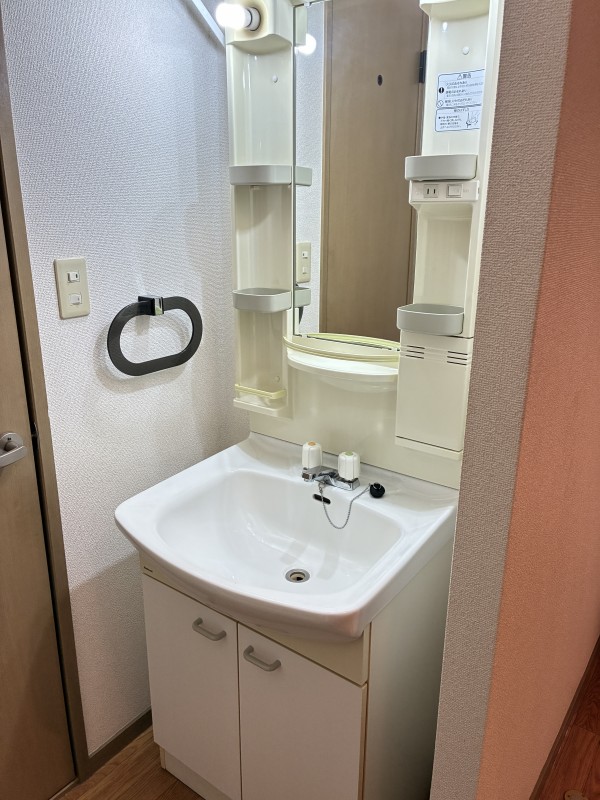 洗面設備　広い洗面スペース