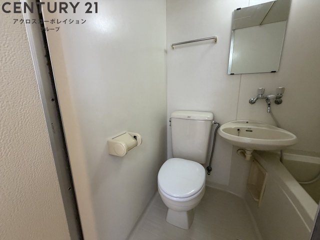 バス・シャワールーム　広いトイレ