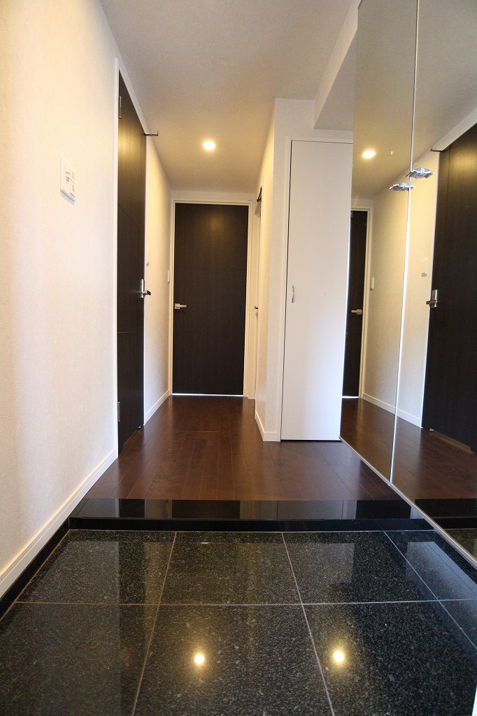 玄関　別部屋参考写真。