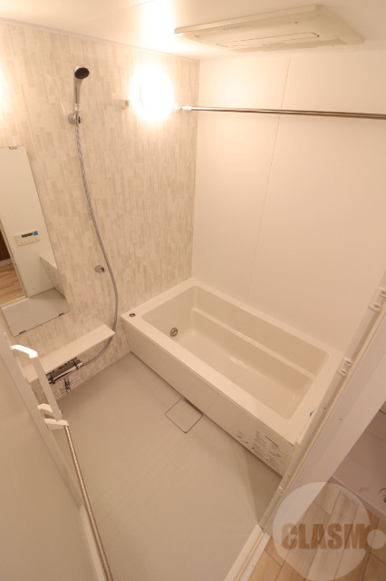 バス・シャワールーム　追炊き機能付きで快適です