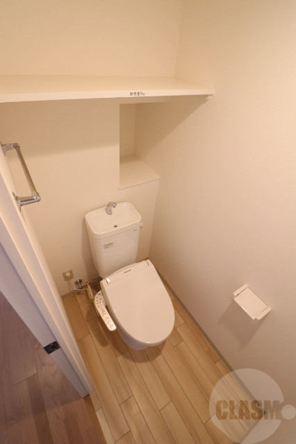 トイレ　温水洗浄便座