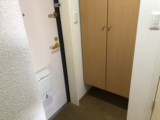 玄関　※別部屋の写真です