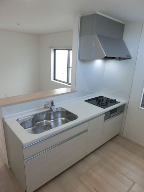 キッチン　人気のカウンターキッチンです