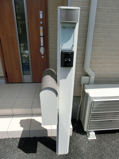 セキュリティ　TVモニターホン付きで安心ですね