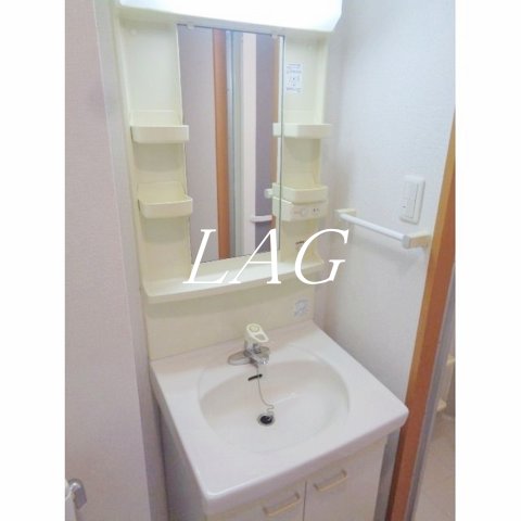 洗面設備　洗面台です。