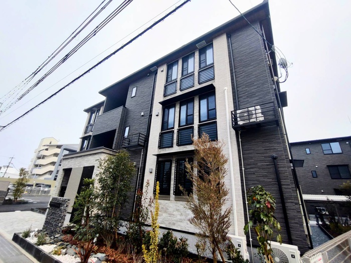 建物外観　建築中