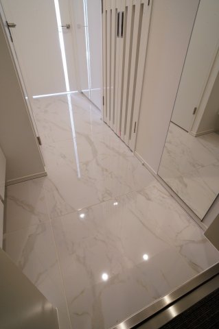 玄関　玄関※別部屋参考写真