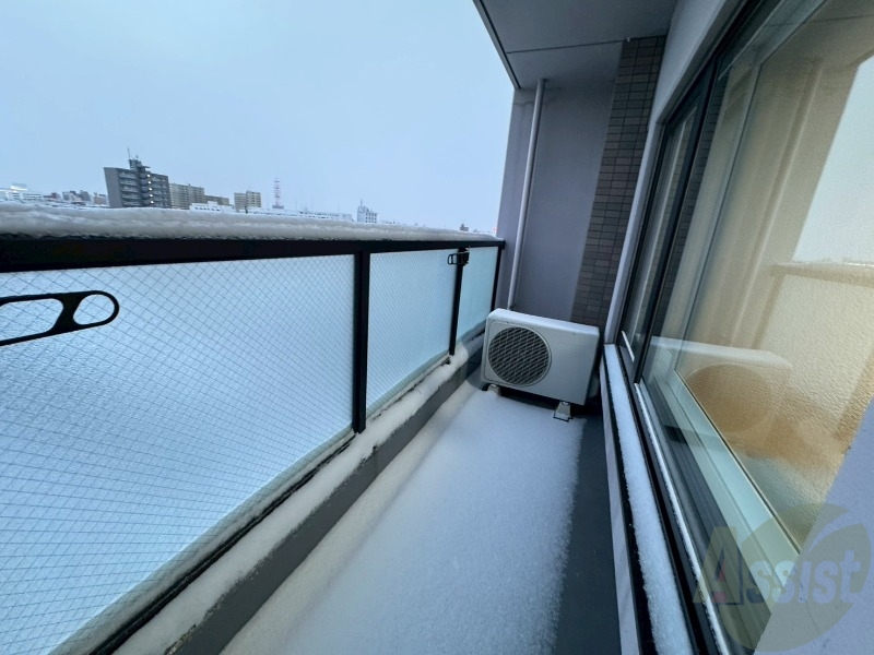 バルコニー　バルコニーです。洗濯物を干したり一息ついたりできますね！